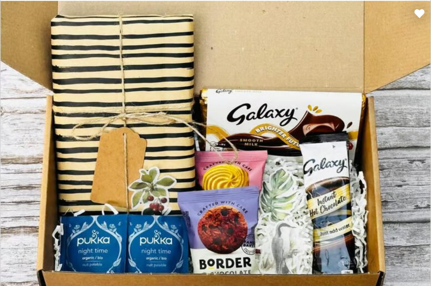 Luxury Mystery Book & Chocolate Hamper. Save 15% on the Perfect Hug in a Box for Booklovers