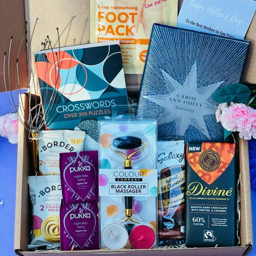 Mother's Day Poetry Box Gift Box Happier Every Chapter